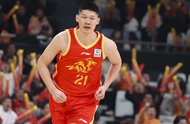 广厦逆转吉林塔克胡金秋爆发助球队两连胜