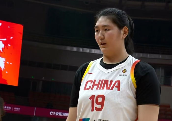 张子宇爆发助中国女篮领先 南苏丹难挡攻势