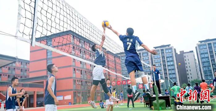 成都青少年排球锦标赛落幕 16强将赴大运场馆测