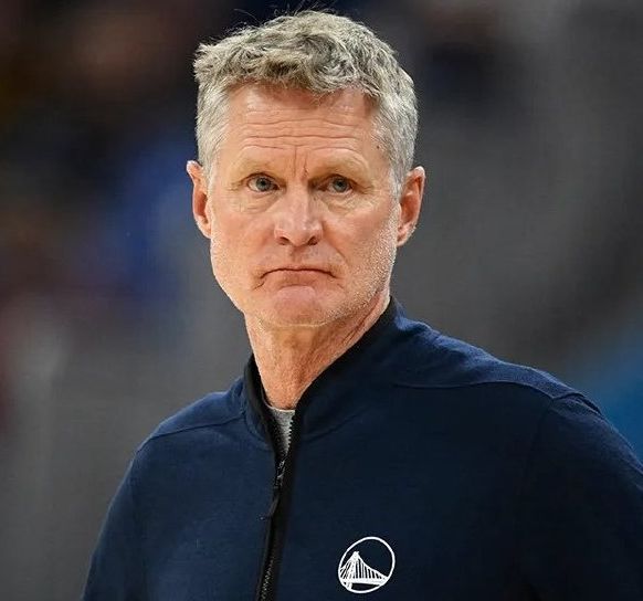 勇士三连败陷困境 科尔直言球队已非昔日王者