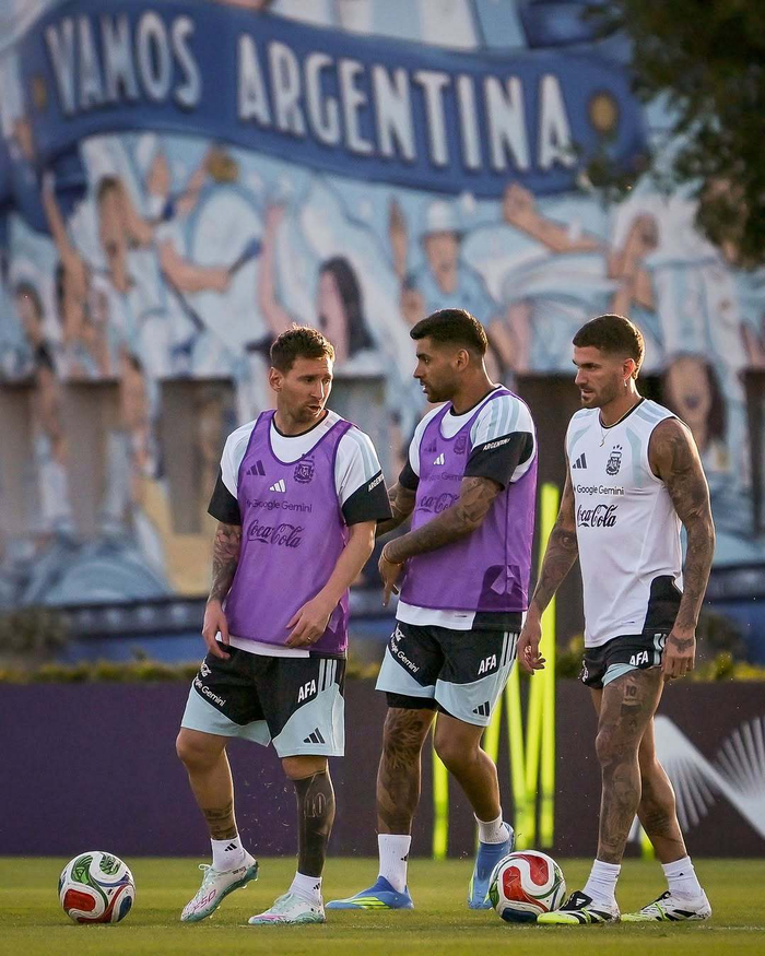 梅西正式加盟阿根廷国家队开启训练备战新征程