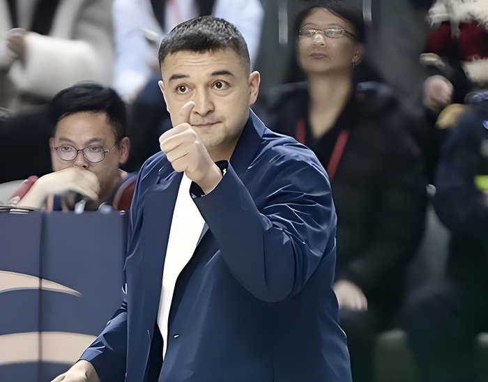 广州中锋徐昕获NBA试训邀请 西热力江：天赋与短