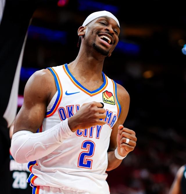 现役球员单场50分纪录：哈登25次领跑