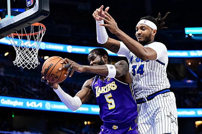 雷霆大胜湖人艾顿低迷成败关键