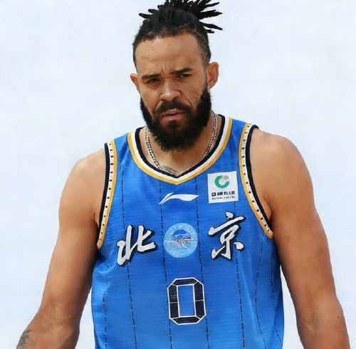 麦基加盟北京男篮备战CBA第二阶段首秀